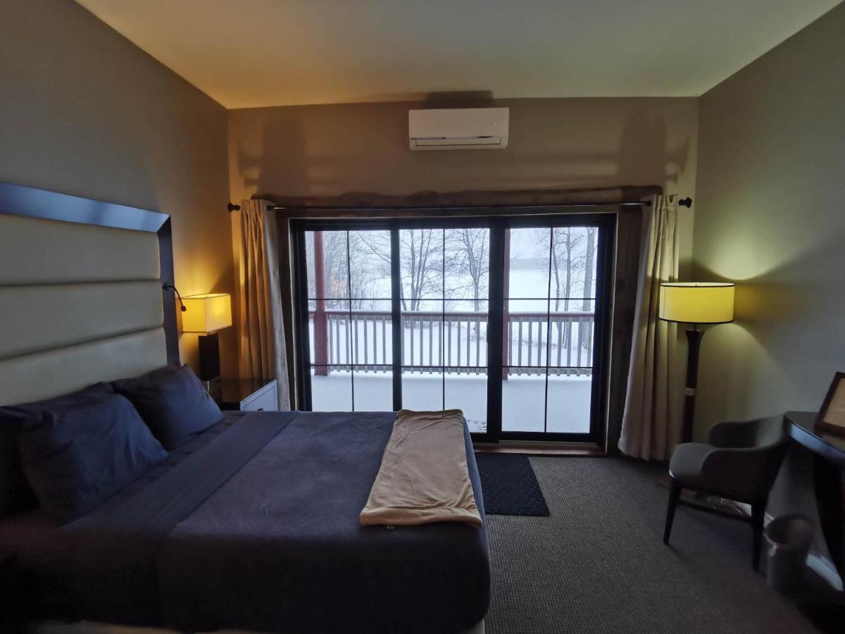 Stoco Lake Lodge Tweed Eksteriør billede
