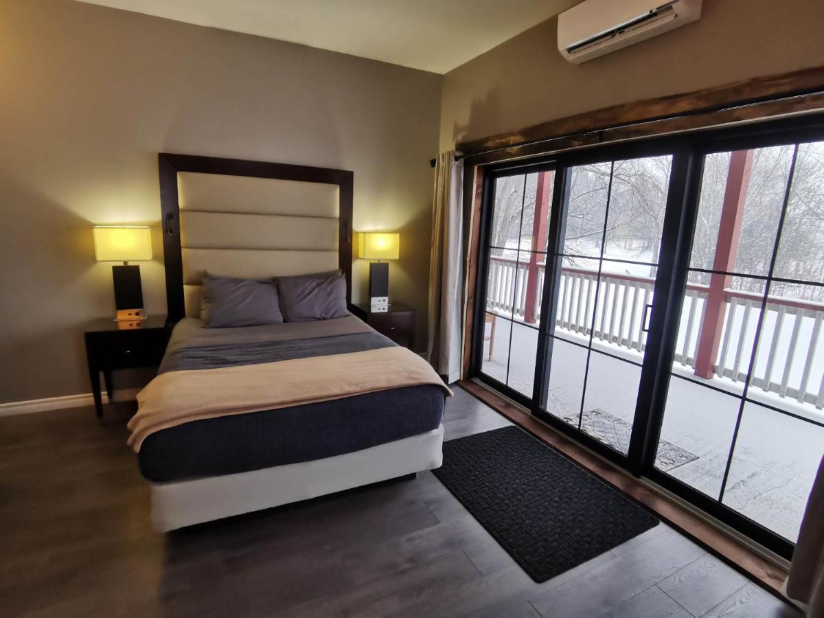 Stoco Lake Lodge Tweed Eksteriør billede